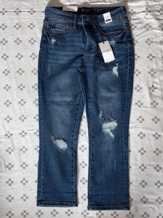 Judy Blue Pants - Judy Blue Distressed capri Jeans 7/28